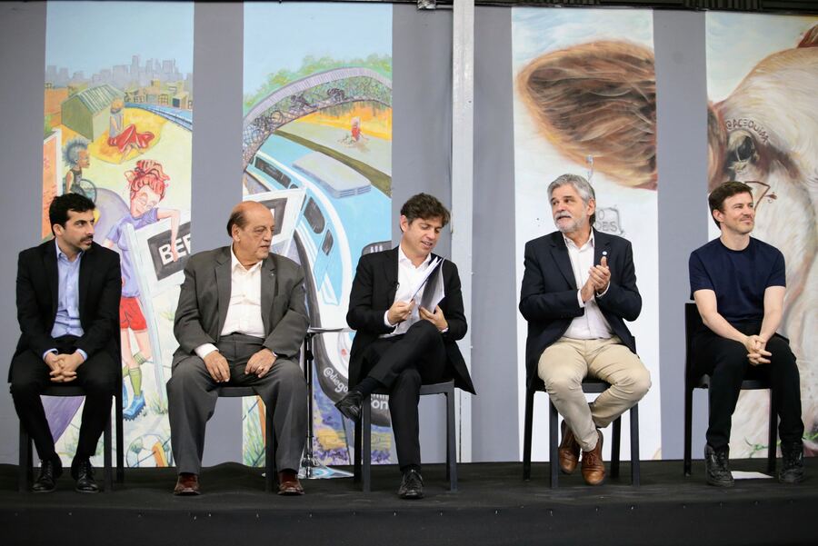 Kicillof y Filmus firmaron convenios para construir cinco centros tecnológicos