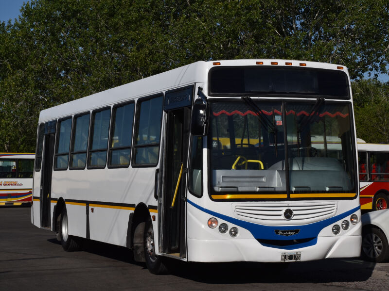 Berisso: El Municipio recibió una nueva unidad de transporte de la Línea 202
