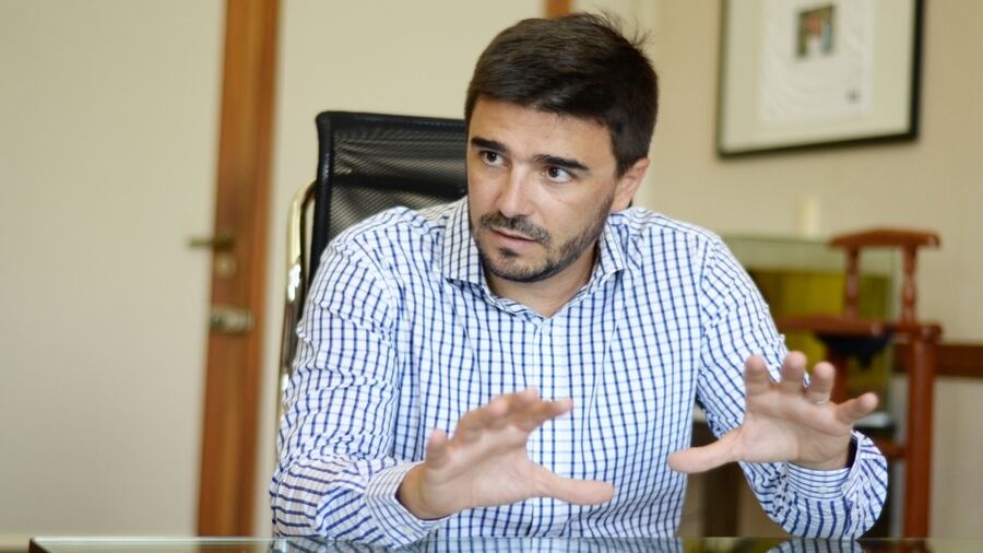 Olavarría: El municipio adelanta el pago del medio aguinaldo a los trabajadores municipales