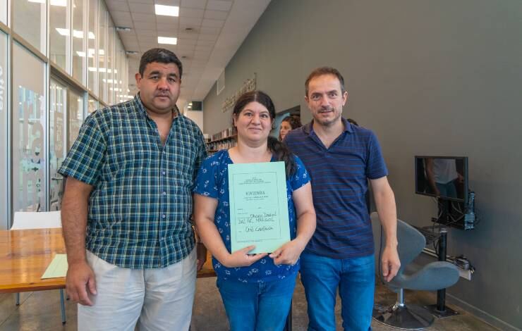 Campana: El intendente entregó Actas de Bien de Familia a vecinos