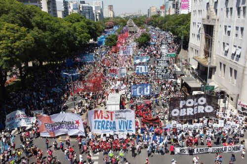 Unidad Piquetera acampará frente a Desarrollo Social "por una Navidad sin hambre"