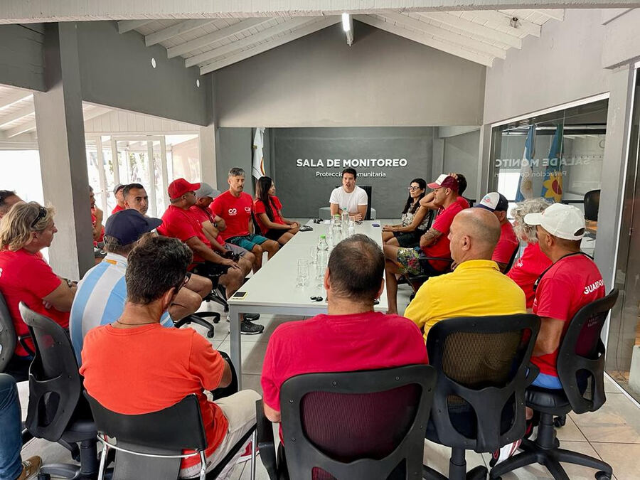 La Costa: Cardozo se reunió con guardavidas del Operativo de Seguridad en Playa