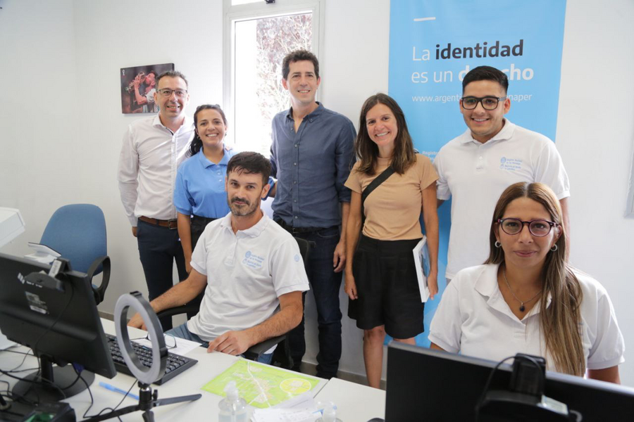 Inauguraron un punto de atención RENAPER en la oficina de ANSES de Batán