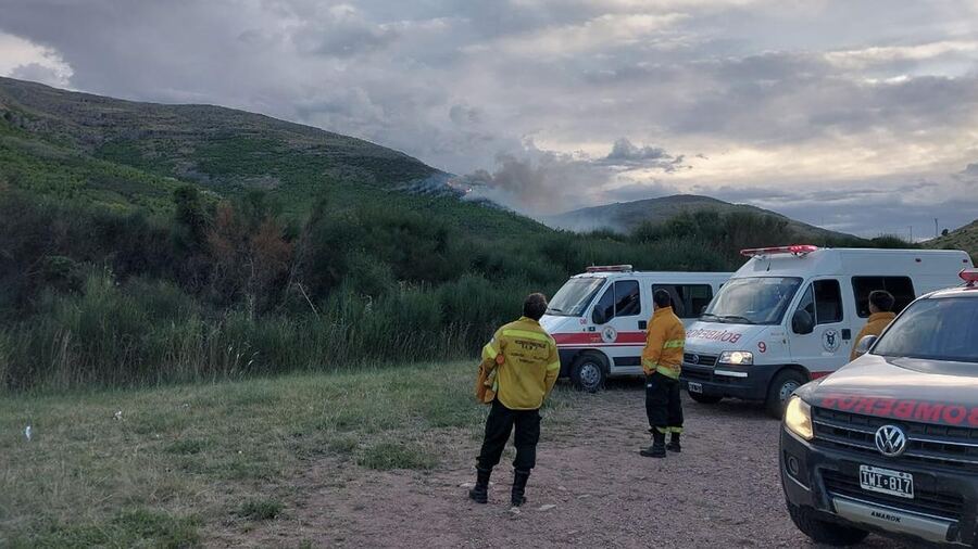 Por las fuertes tormentas se desató un incendio en el Parque Provincial Ernesto Tornquist