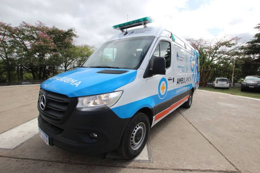 Zárate: La Provincia entregó una ambulancia de alta complejidad