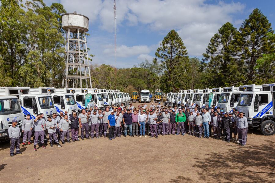 Hurlingham: Presentan la nueva flota de camiones para la recolección de residuos