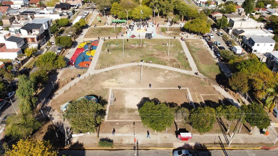 Morón: Inauguran la primer plaza sustentable en Morón sur