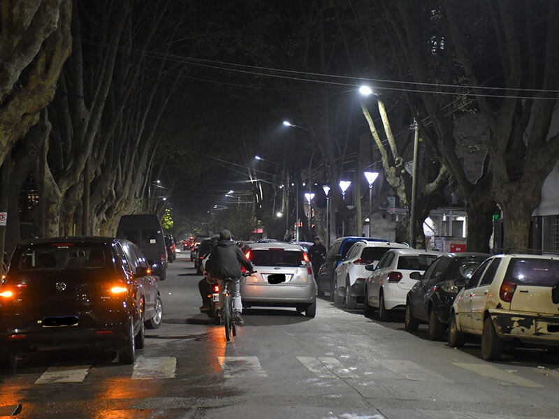 Florencio Varela: Instalan más de 10 mil luces LED en el distrito