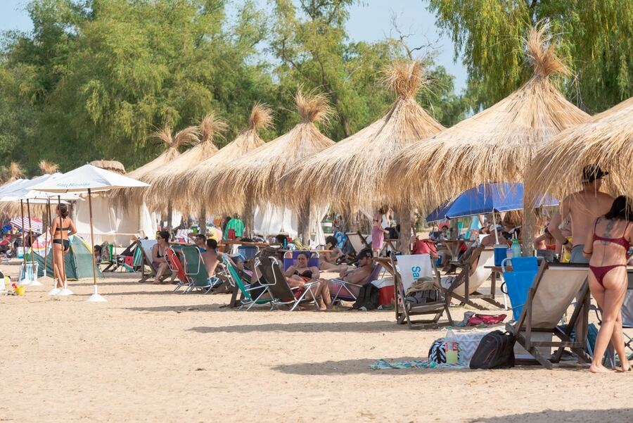 San Nicolás: Más de 400 mil personas disfrutaron de las playas durante el verano