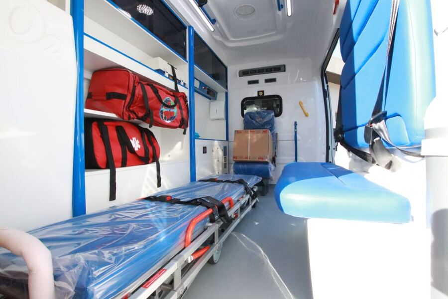 Almirante Brown: Salud entregó una ambulancia de alta complejidad al Hospital Meléndez