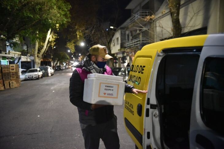 La Plata: Ponen en marcha el 'Operativo frío' con paradores, abrigo, viandas y asistencia integral