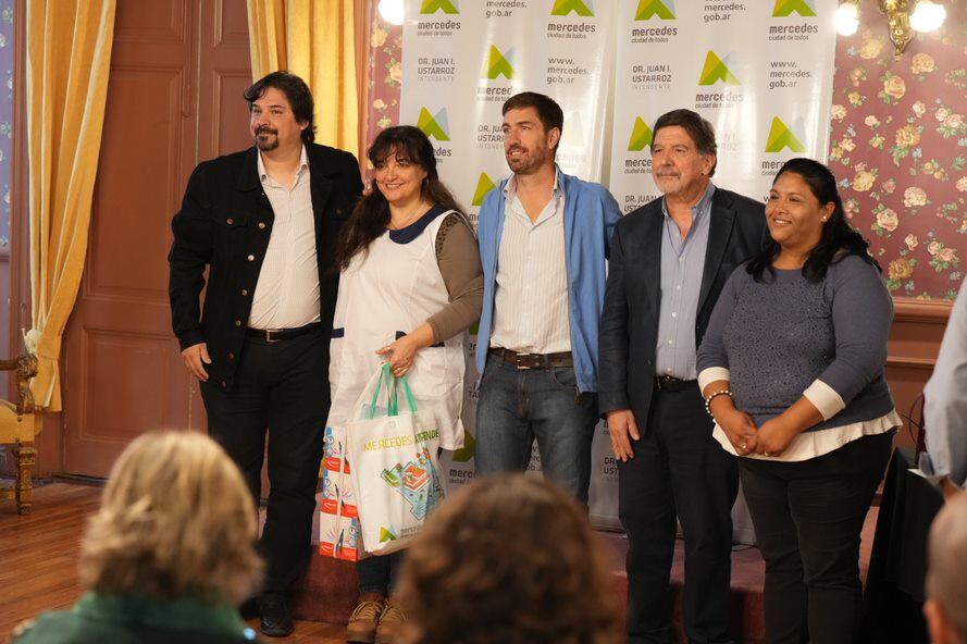 Mercedes: Entregan material educativo en escuelas de la ciudad