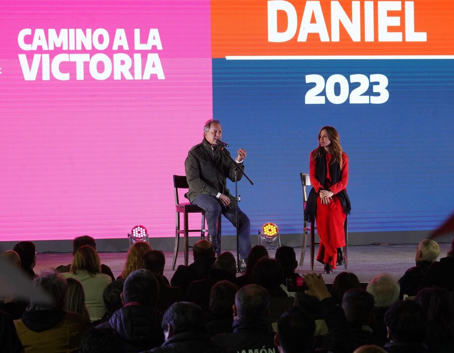 Scioli: "Voy a ser el Presidente de la agenda del desarrollo de la Argentina"