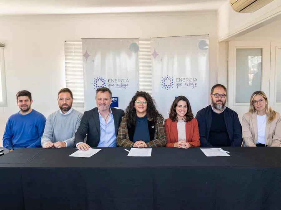 Chivilcoy: OPISU junto a EDEN y cooperativas firmaron convenios para obras en barrios populares