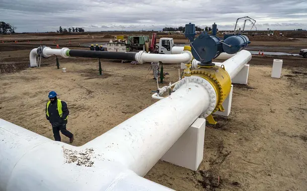 El Gasoducto Néstor Kirchner comenzó a inyectar gas natural a la red