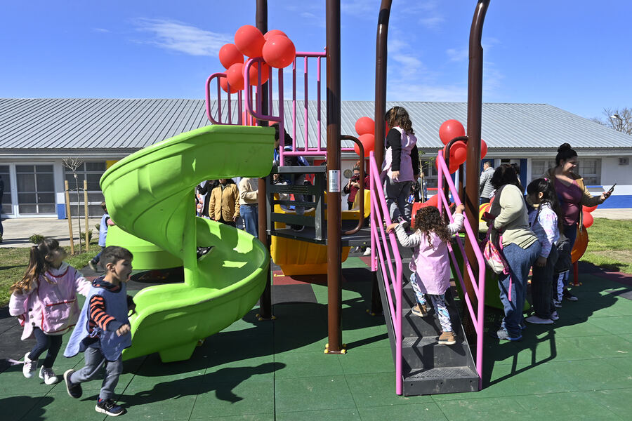 Tigre: Inauguraron los nuevos juegos del Jardín N°947 en Benavídez
