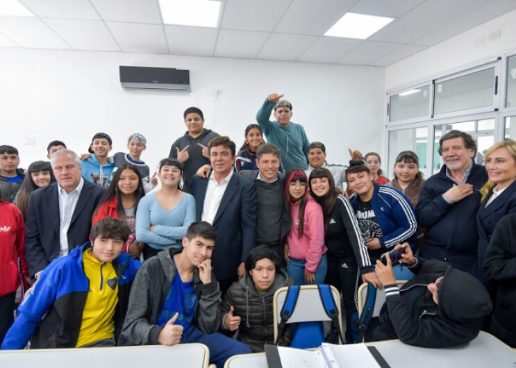 La Matanza: Kicillof recorrió el nuevo edificio de la Escuela Secundaria N°68