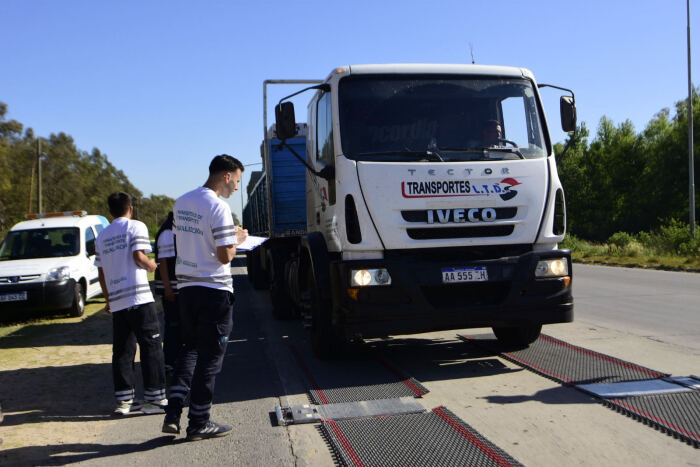 Transporte intensifica los controles de cargas en rutas y caminos provinciales