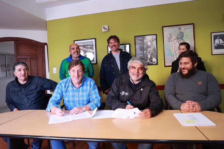 La Provincia y ATE bonaerense firmaron un convenio para promover la formación laboral