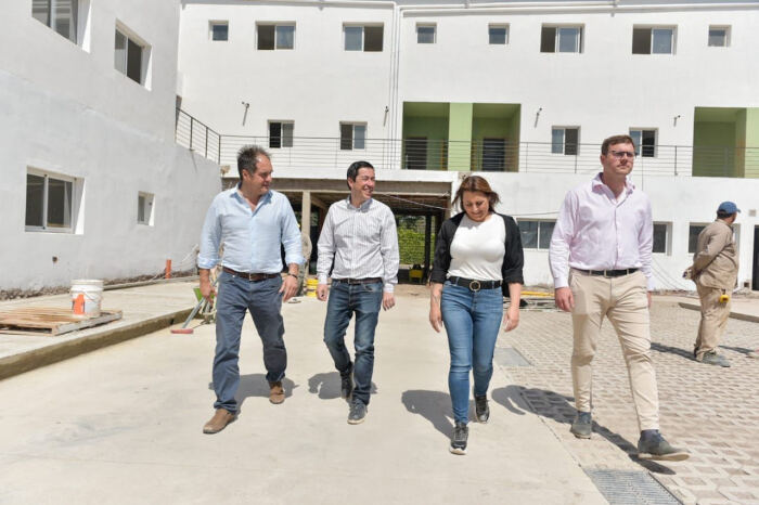 Malvinas Argentinas: Nardini y Maggiotti recorrieron obras de vivienda en el distrito