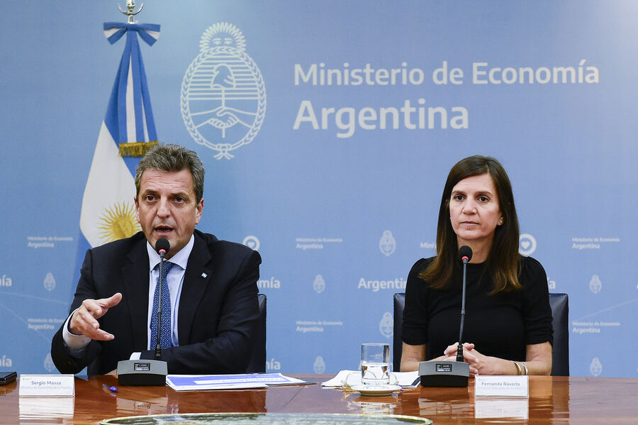 Massa y Raverta anunciaron aumentos de hasta 150% en créditos de Anses para jubilados y trabajadores