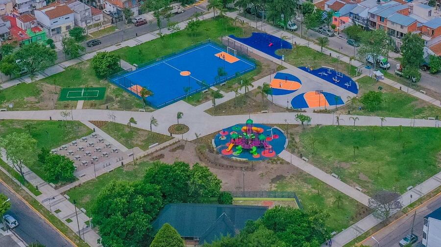 San Fernando: Quedó totalmente renovada la Plaza "Malvinas Argentinas"