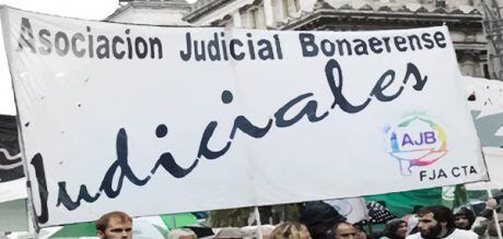 Los judiciales bonaerenses aceptaron el aumento salarial del 25 por ciento