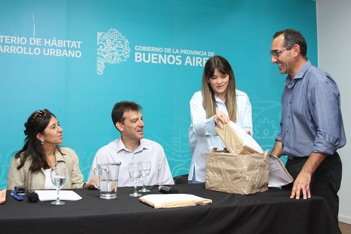 Azul: La Provincia licitó la construcción de 57 viviendas