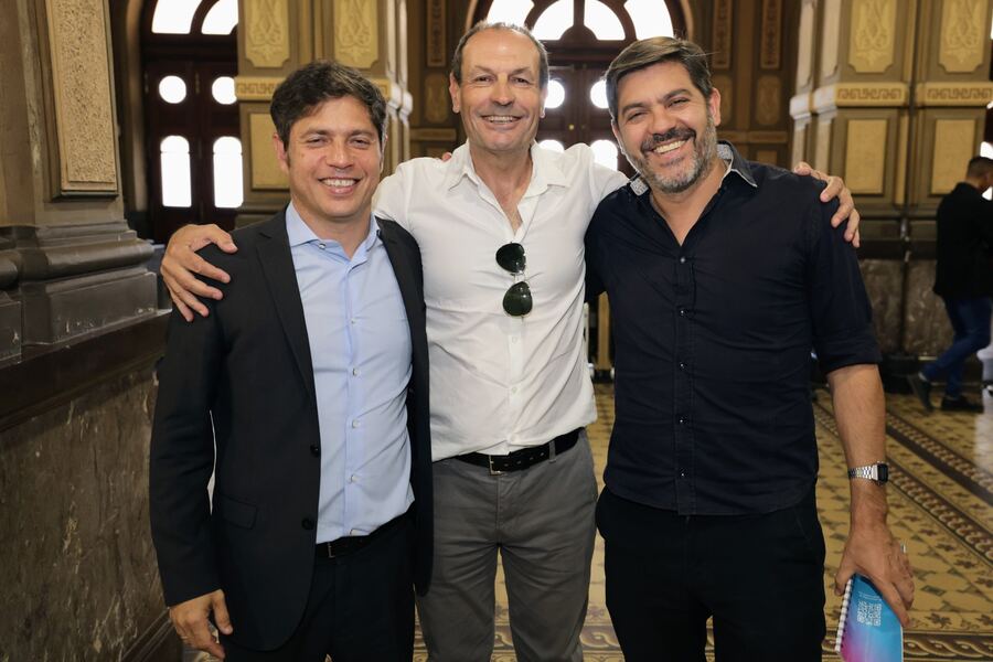 Carlos Casares: El intendente Stadnik otorgó un aumento del 25% a los municipales