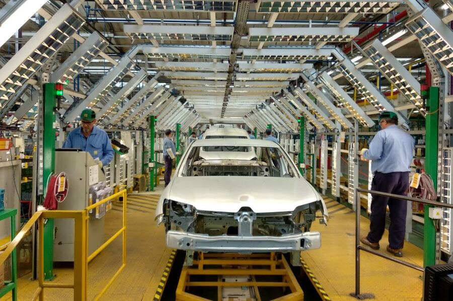 Córdoba: Renault anunció la baja de 270 contratos desde el 1° de abril