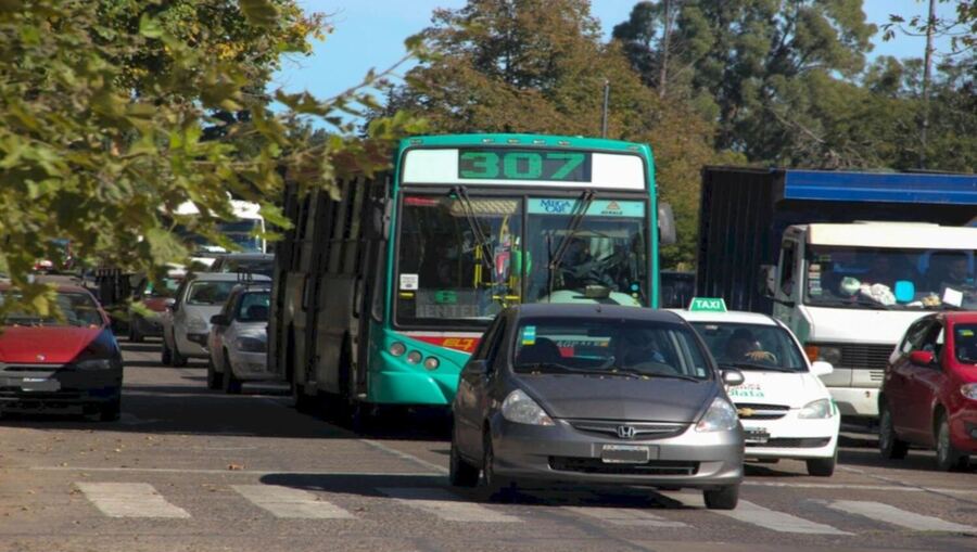Anuncian un paro nacional de transporte para el lunes 6 de mayo
