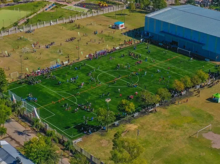 San Fernando: Inauguran la cancha de sintético en el Polideportivo N°2