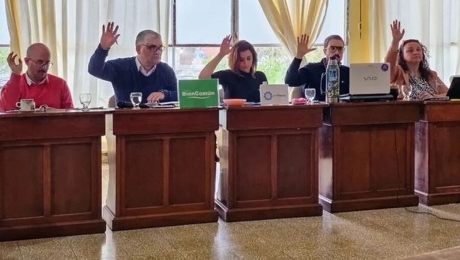 Coronel Rosales: Desaprueban la rendición de cuentas del ex intendente Mariano Uset