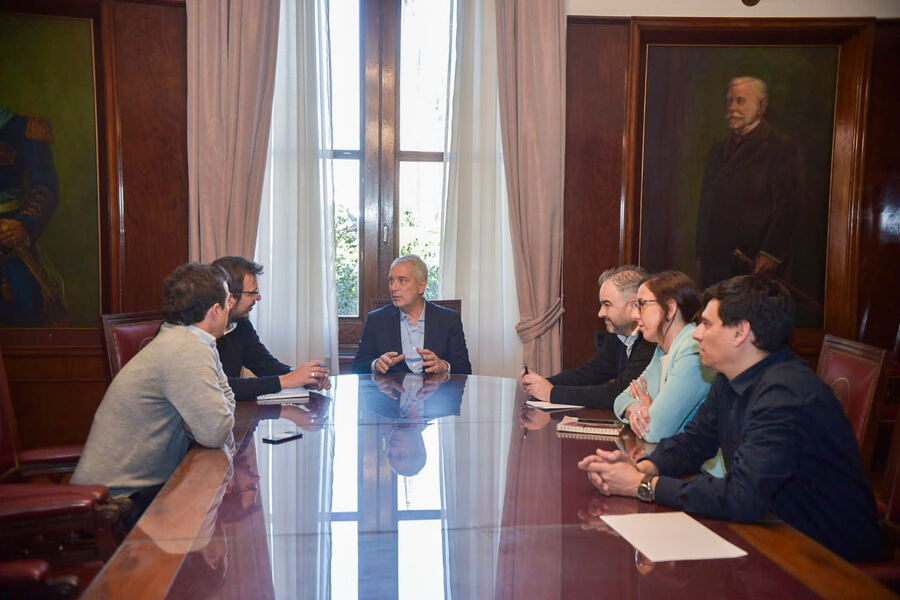 La Plata: Alak y Cuattromo acordaron la entrega de créditos para productores y leasing para mejoras en los barrios
