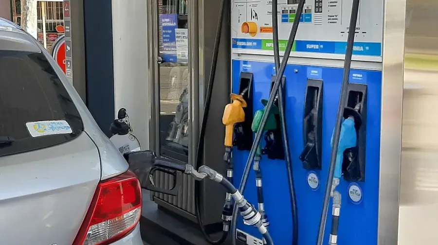 La nafta y el gasoil aumentaron un 4% promedio