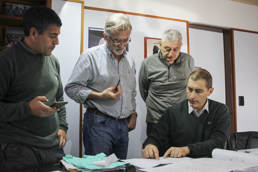 La Provincia inauguró un nuevo puente que conecta Moreno e Ituzaingó