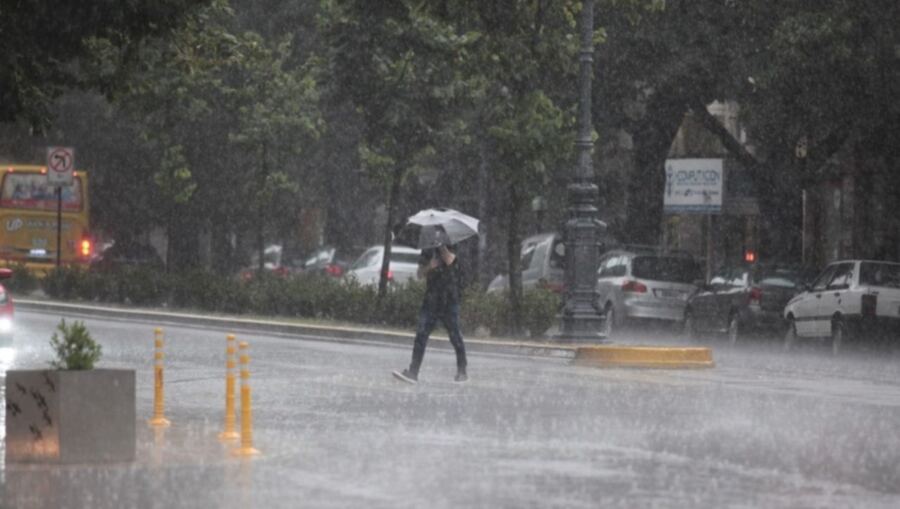 La Plata: Rige el nivel de alerta 'amarillo' por tormentas en al ciudad