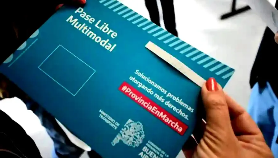 El gobierno bonaerense ya entregó más de 245 mil Pases Libres Multimodales