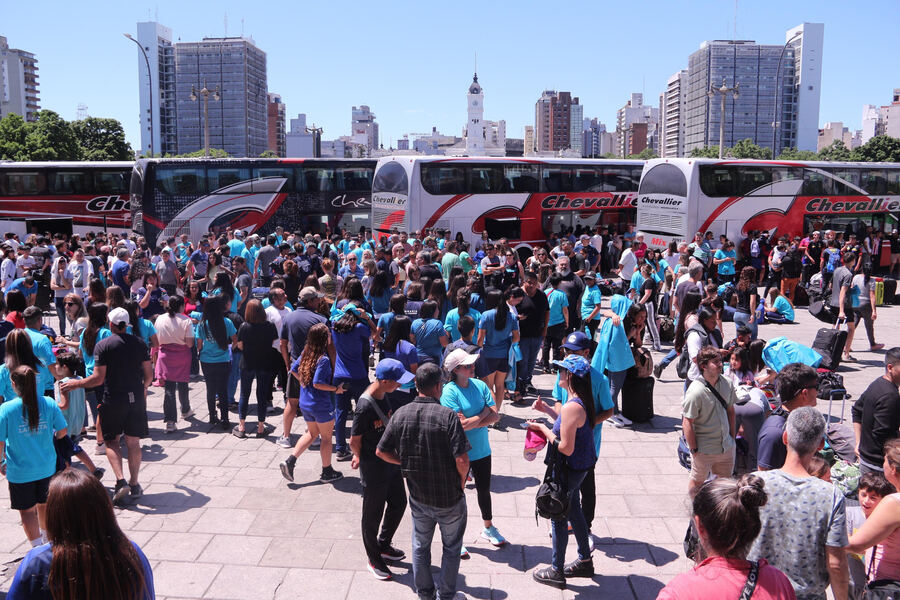 La Plata: Partió a Mar del Plata la delegación platense que participará de la final de los Juegos Bonaerenses