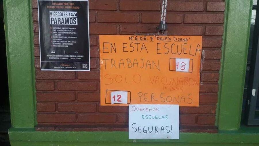 Mientras el debate de la presencialidad sigue en la Justicia, los docentes porteños realizan un paro