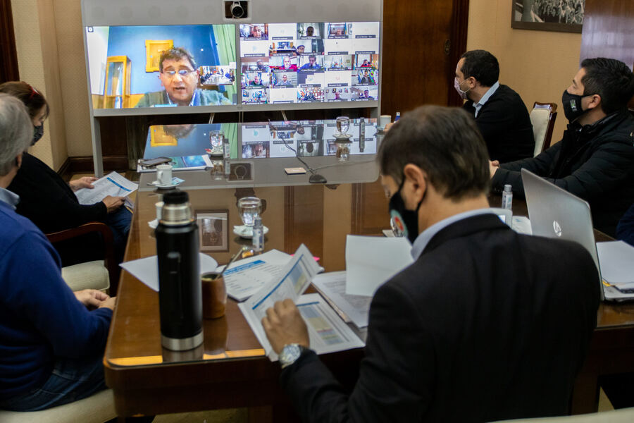 Kicillof y Simone presentaron la puesta en marcha de 199 nuevas obras para 107 municipios