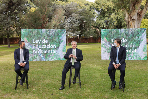 “Estamos generando conciencia en las nuevas generaciones”, dijo Fernández sobre la ley de Educación Ambiental Integral