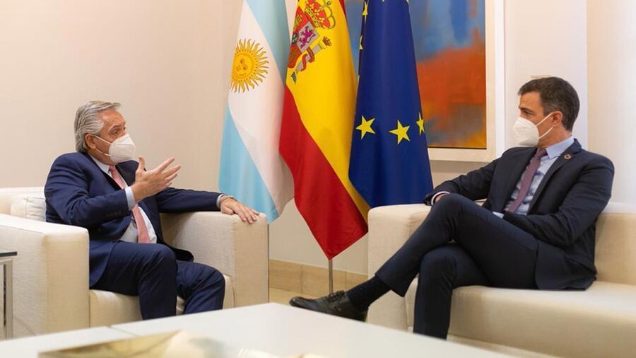 Fernández recibe en la Casa Rosada a su par de España, Pedro Sánchez