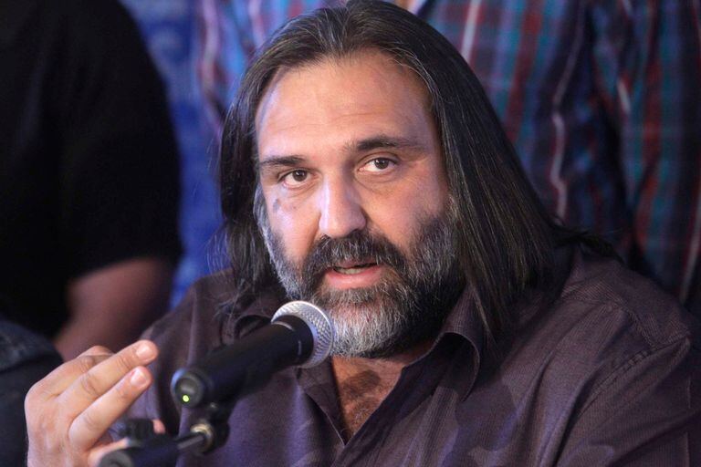 Entre las bases y la política, SUTEBA obligado a protestar por la presencialidad