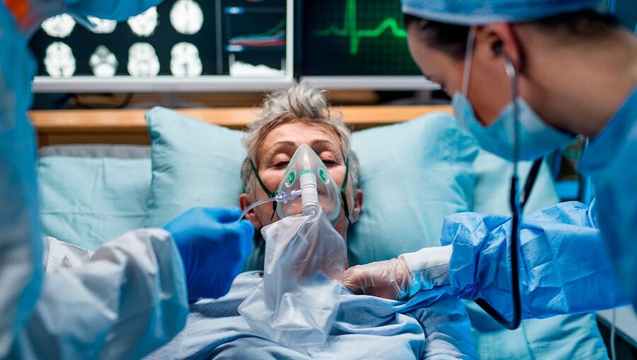La ocupación de camas de terapia intensiva por coronavirus está por debajo del pico del 2020