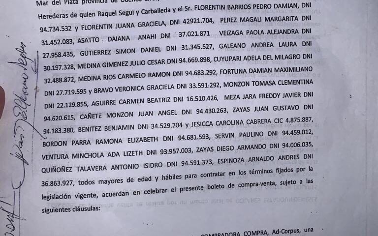 Vecinos de La Plata recuerdan la estafa de Tolosa Paz