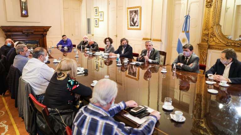 En Casa Rosada: El Presidente recibió a la cúpula de la CGT