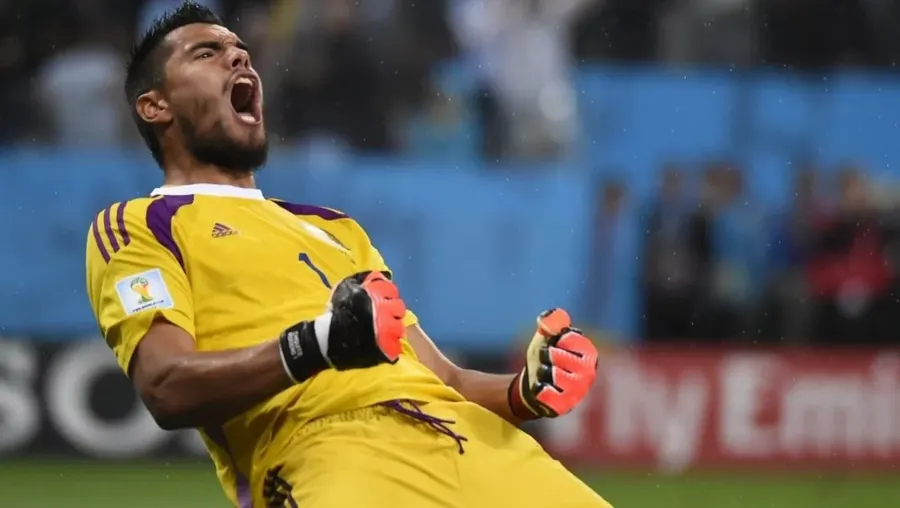 Chiquito Romero: "El Dibu Martínez hizo un gran trabajo en la Selección Argentina y es admirable"