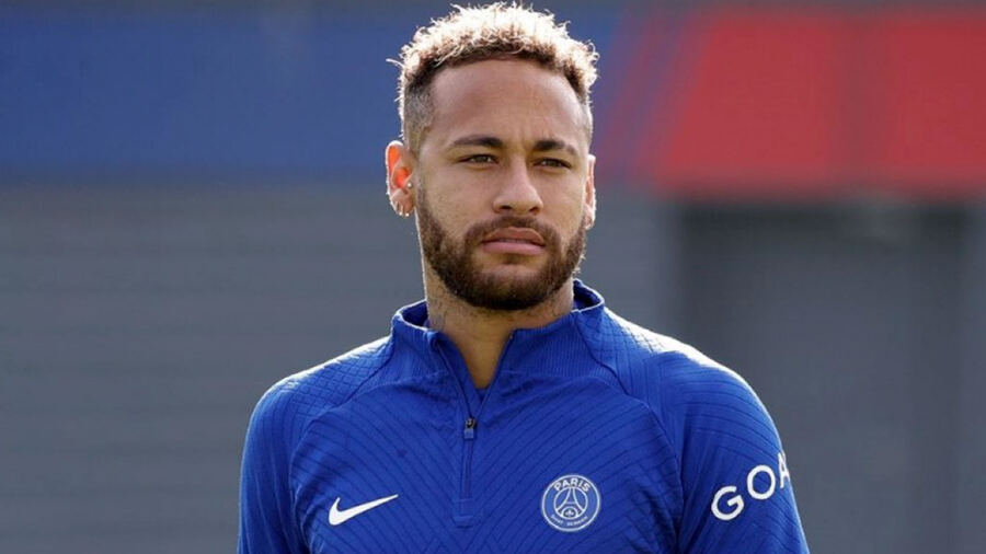 Neymar dejó PSG y volvió a Brasil para continuar con la recuperación de su tobillo