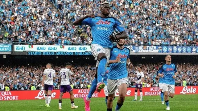 Napoli ganó y festejó el titulo con su gente